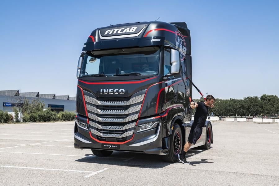  Iveco S-WAY Fit Cab Concept 2019 года  (фото 7 из 13)